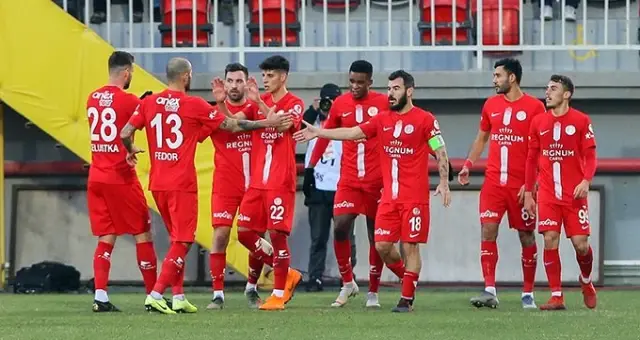 Antalyaspor, Göztepe'yi kupada saf dışı bıraktı