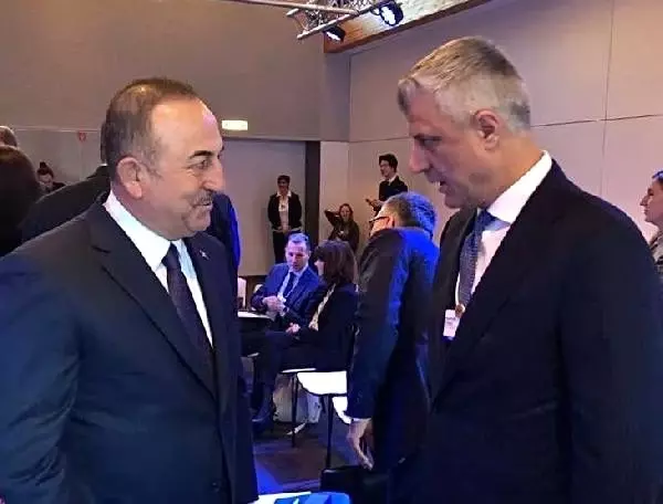 Çavuşoğlu, Davos'ta ikili görüşmeler gerçekleştirdi Çavuşoğlu, Davos'ta ikili görüşmeler gerçekleştirdi