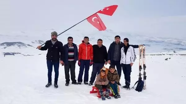 Dağ var, kayak var tesis istiyorlar Dağ var, kayak var tesis istiyorlar