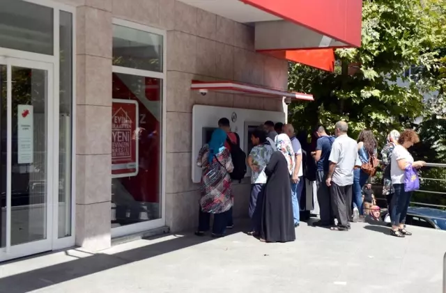 Emekliler yeni promosyon ödemelerini 1 Mart itibariyle alacak Emekliler yeni promosyon ödemelerini 1 Mart itibariyle alacak