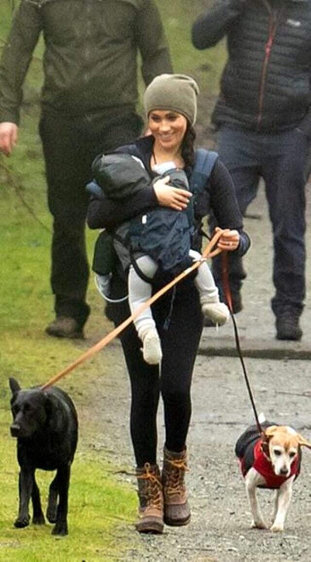 Meghan Markle ve Prens Harry, paparazzilerin izinsiz çektiği fotoğraflara tepkili: 'Yasal yollara...