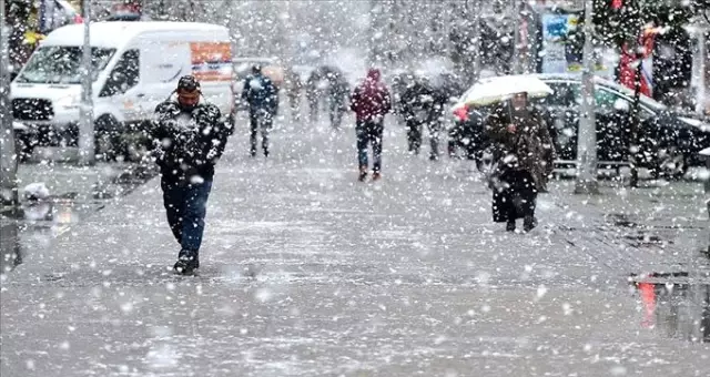 Son dakika: Kar yağışı için tarih verildi! İBB'den don ve buzlanma uyarısı