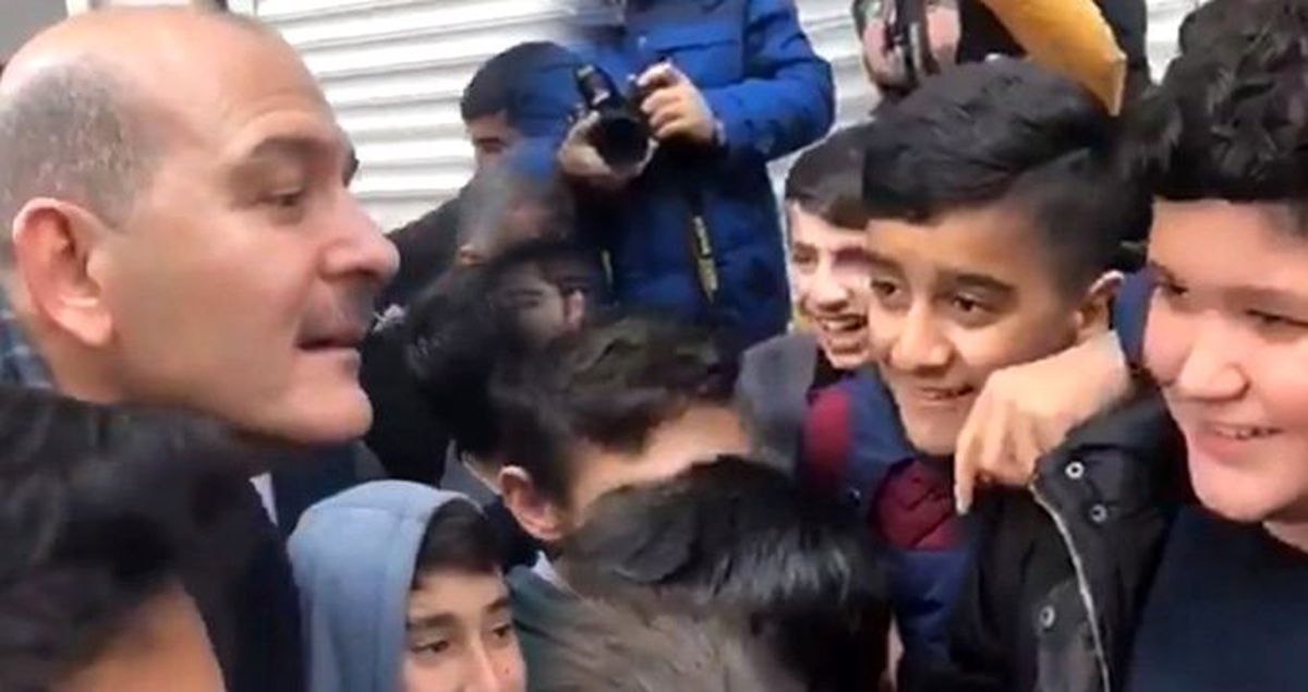 Süleyman Soylu, Mardinli gençlerle sohbet etti: Hepsine harçlık ver abisi