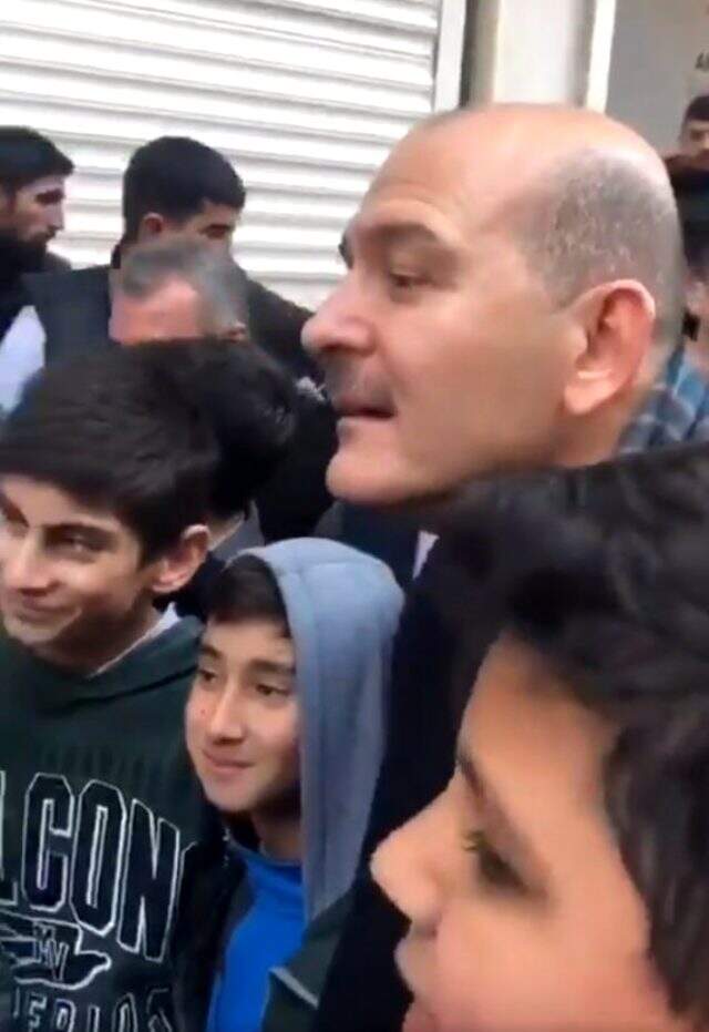 Süleyman Soylu, Mardinli gençlerle sohbet etti: Hepsine harçlık ver