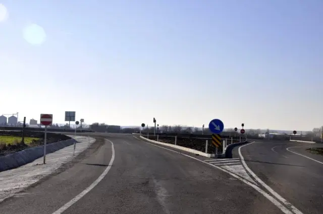 Tekirdağ'da bir yılda 2 milyar TL yol yatırımı Tekirdağ'da bir yılda 2 milyar TL yol yatırımı