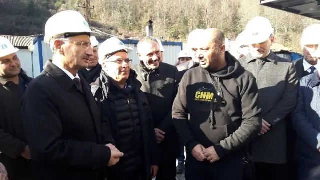 Vali Bektaş, mini lavuar tesisini inceledi Vali Bektaş, mini lavuar tesisini inceledi
