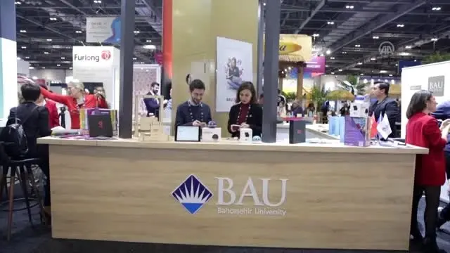 Bahçeşehir Üniversitesi geleceğin eğitim teknolojilerini İngiltere'de tanıttı Bahçeşehir Üniversitesi geleceğin eğitim teknolojilerini İngiltere'de tanıttı