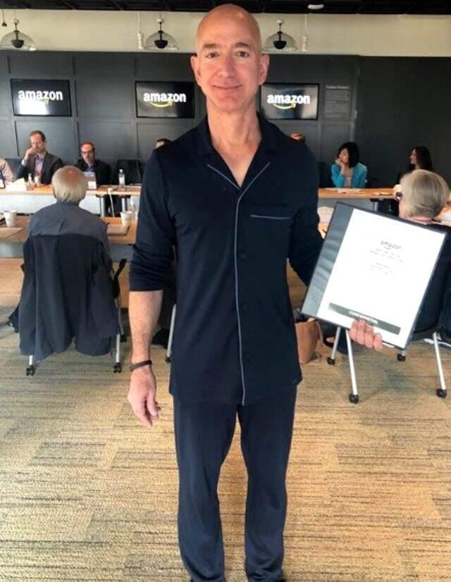 Jeff Bezos kimdir? Jeff Bezos kaç yaşında, serveti ne kadar?