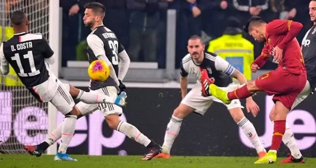 Juventus, Roma'yı 3-1 yenerek İtalya Kupası'ndan eledi