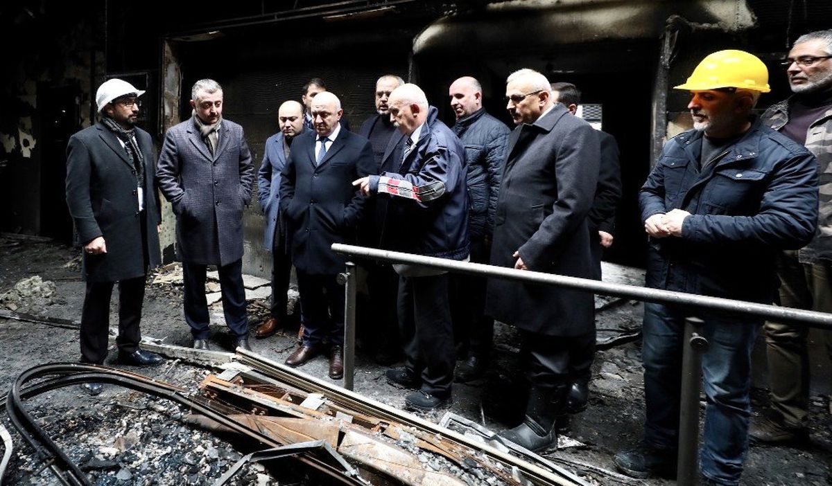 Kocaeli'deki AVM yangınında hasarın boyutu ortaya çıktı