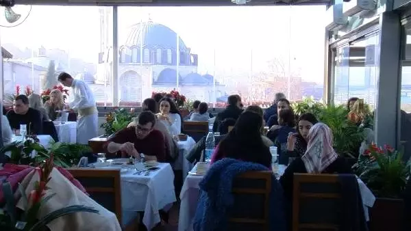 Kredi kartları restoranlarda bahşiş kültürünü bitiriyor Kredi kartları restoranlarda bahşiş kültürünü bitiriyor