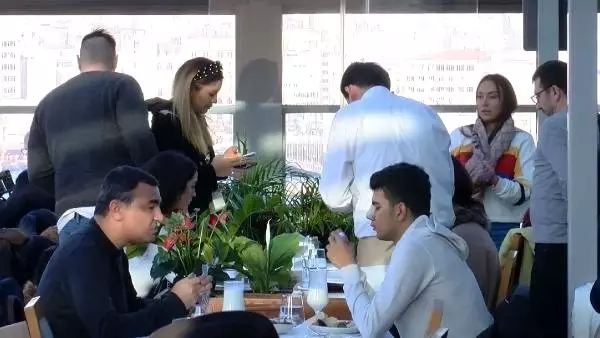 Kredi kartları restoranlarda bahşiş kültürünü bitiriyor Kredi kartları restoranlarda bahşiş kültürünü bitiriyor