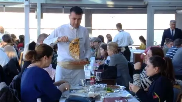 Kredi kartları restoranlarda bahşiş kültürünü bitiriyor Kredi kartları restoranlarda bahşiş kültürünü bitiriyor