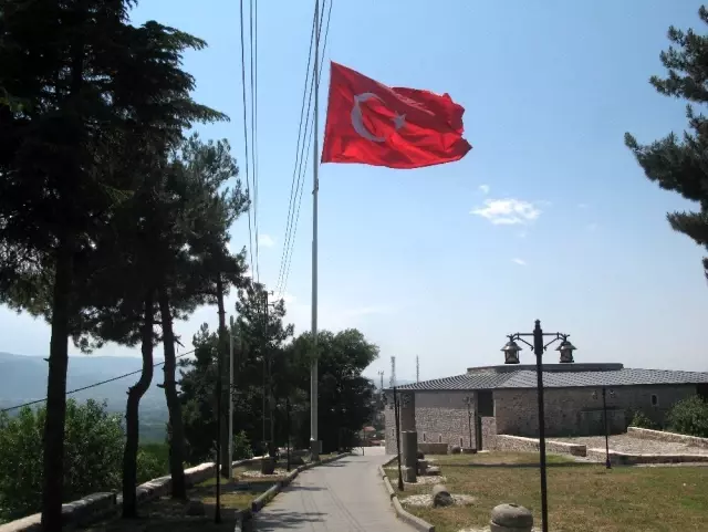 Tarihi Niksar Kalesi 2020 yılı yatırım programına alındı Tarihi Niksar Kalesi 2020 yılı yatırım programına alındı