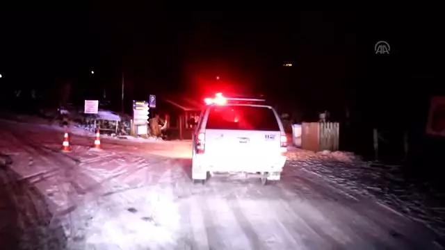 Yedigöller'e giden ve haber alınamayan 3 arkadaşa 7 saat sonra ulaşıldı
