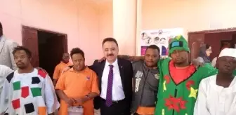 İrfan Neziroğlu: Büyükelçi Neziroğlu, Sudanlı down sendromlu çocuklarla dans etti- Yeniden İrfan Neziroğlu: Büyükelçi Neziroğlu, Sudanlı down sendromlu çocuklarla dans etti- Yeniden