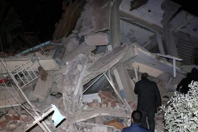 Elazığ'daki şiddetli depremin ardından ilk kareler.