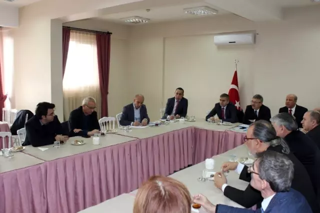Eskişehir'de Hayat Boyu Öğrenme, Halk Eğitimi Planlama ve İş Birliği Komisyonu toplantısı yapıldı Eskişehir'de Hayat Boyu Öğrenme, Halk Eğitimi Planlama ve İş Birliği Komisyonu toplantısı yapıldı