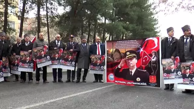 Gaffar Okkan Diyarbakır'da anıldı Gaffar Okkan Diyarbakır'da anıldı