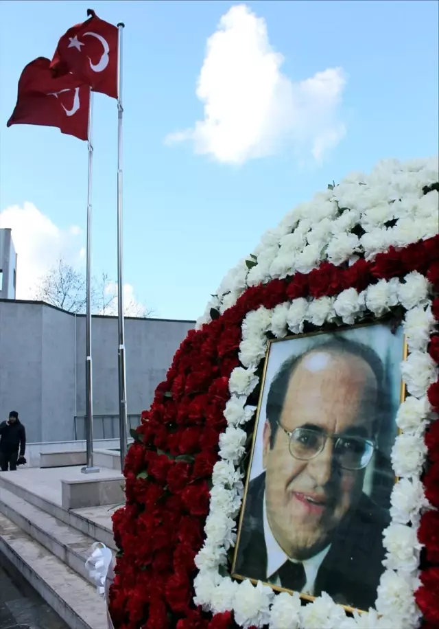 Gazeteci-yazar Uğur Mumcu Zonguldak'ta anıldı Gazeteci-yazar Uğur Mumcu Zonguldak'ta anıldı