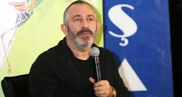İllüminatici olmakla suçlanan Cem Yılmaz sert çıktı: Bunlar bizim milletten değil İllüminatici olmakla suçlanan Cem Yılmaz sert çıktı: Bunlar bizim milletten değil