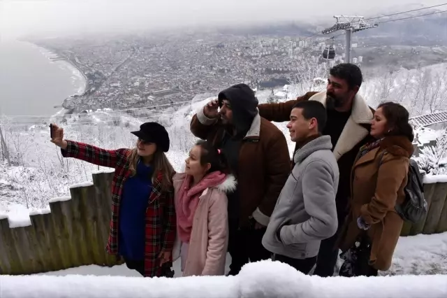 Karadeniz'de kar yağışı