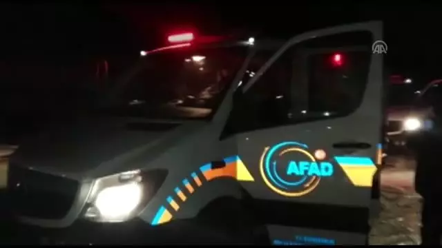 Kurtarma ekipleri, deprem nedeniyle Elazığ'a gönderildi