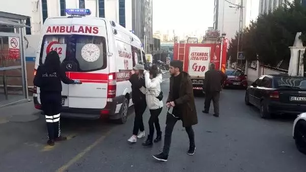 Maltepe devlet hastanesi'nde yangın (1) Maltepe devlet hastanesi'nde yangın (1)