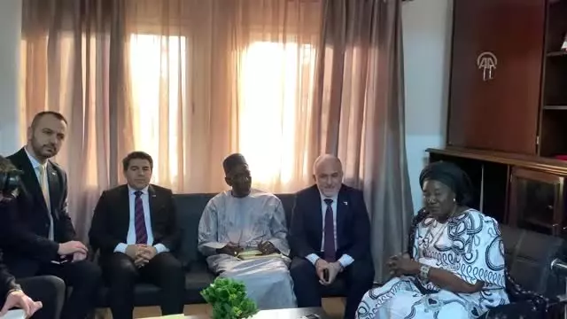 Türk Kızılay Afrika'da ilk bölge ofisini Senegal'de açıyor Türk Kızılay Afrika'da ilk bölge ofisini Senegal'de açıyor