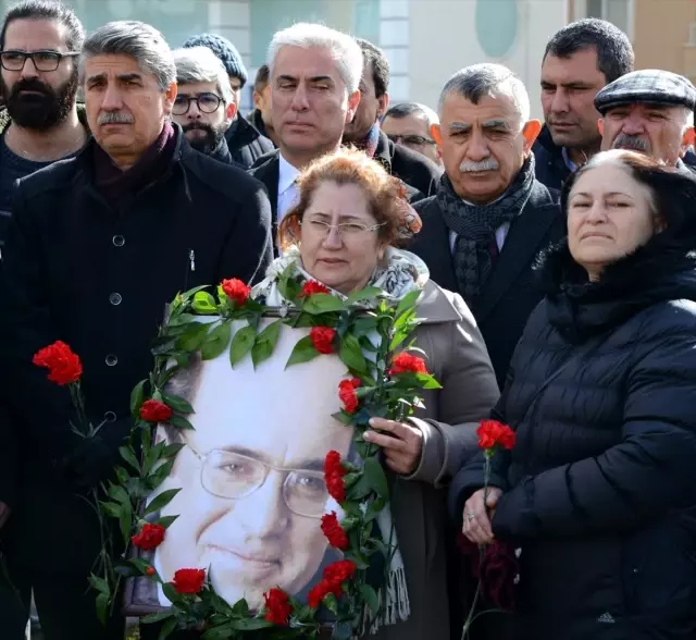 Uğur Mumcu, memleketi Kırşehir'de anıldı Uğur Mumcu, memleketi Kırşehir'de anıldı