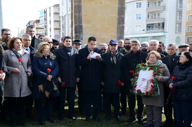 Uğur Mumcu, memleketi Kırşehir'de anıldı Uğur Mumcu, memleketi Kırşehir'de anıldı