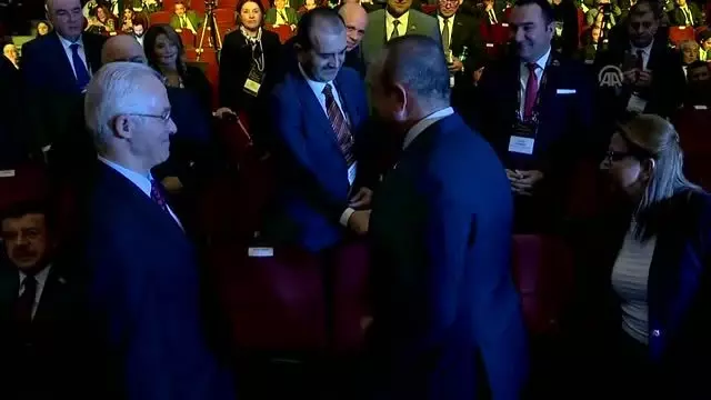 DEİK 33. Olağan Genel Kurulu - DEİK Başkanı Nail Olpak DEİK 33. Olağan Genel Kurulu - DEİK Başkanı Nail Olpak