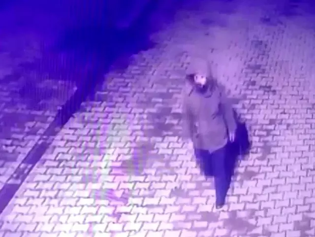 Deprem sonrası eline aldığı bıçakla 160 aracın lastiğini patlattı Deprem sonrası eline aldığı bıçakla 160 aracın lastiğini patlattı