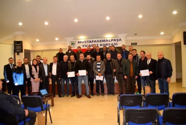 Tıbbî ve aromatik bitki yetiştiriciliği sertifikaları çiftçilere dağıtıldı Tıbbî ve aromatik bitki yetiştiriciliği sertifikaları çiftçilere dağıtıldı