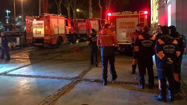 Türkiye Elazığ için seferber oldu! Ekipler yola çıktı, vatandaşlar yardım malzemesi gönderdi