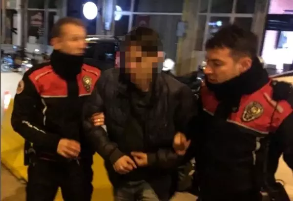 Emre'nin öldürüldüğü bıçaklı kavga güvenlik kamerasında Emre'nin öldürüldüğü bıçaklı kavga güvenlik kamerasında