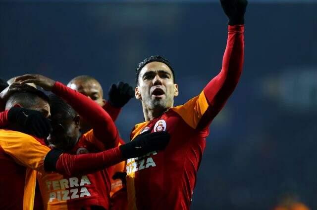 Galatasaray, İttifak Holding Konyaspor deplasmanından 3-0'lık galibiyetle döndü