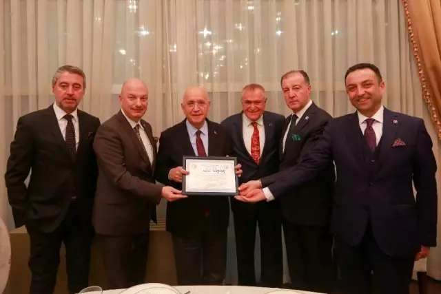 İş insanları Yenimahalle'de