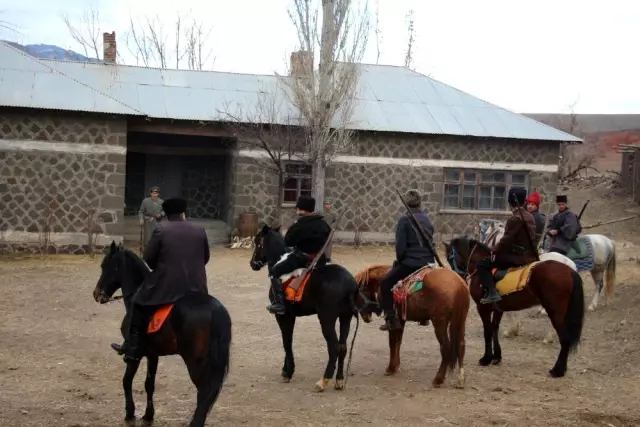 'Oltu İslam Şura Hükümeti'nin belgeseli çekiliyor 'Oltu İslam Şura Hükümeti'nin belgeseli çekiliyor