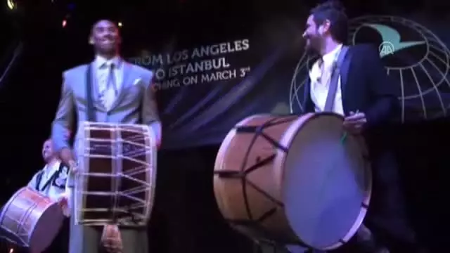 ABD'li ünlü basketbolcu Kobe Bryant helikopter kazasında hayatını kaybetti