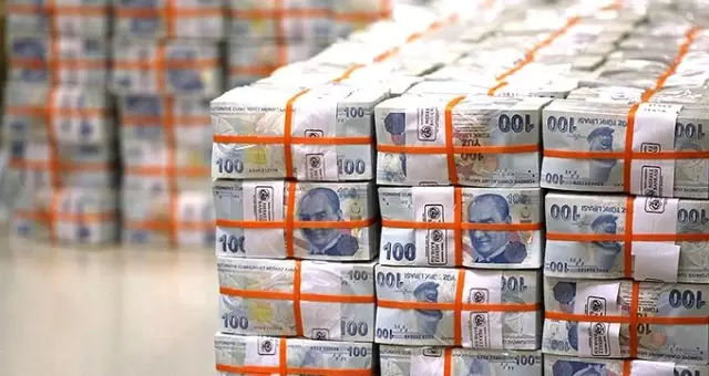 Akbank ve Yapı Kredi'ye sigortacılık kanununu ihlal ettiği gerekçesiyle toplamda 281,8 milyon TL ceza kesildi
