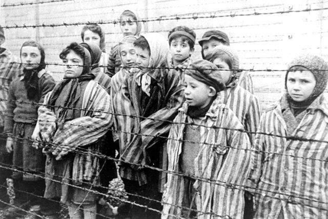 Almanya Dışişleri Bakanı acil önlem alınmazsa Yahudilerin ülkeyi kitlesel olarak terk edeceğini söyledi