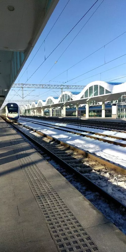 Ankara-İzmir YHT hattında obruk tehlikesi Ankara-İzmir YHT hattında obruk tehlikesi