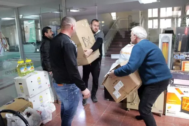 Emirdağ Belediyesi'nin deprem kampanyasına büyük destek Emirdağ Belediyesi'nin deprem kampanyasına büyük destek