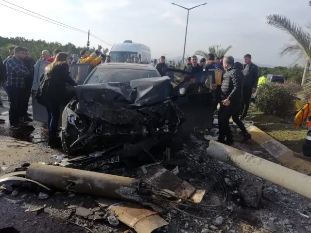 Hatay'da trafik kazası: 5 yaralı Hatay'da trafik kazası: 5 yaralı