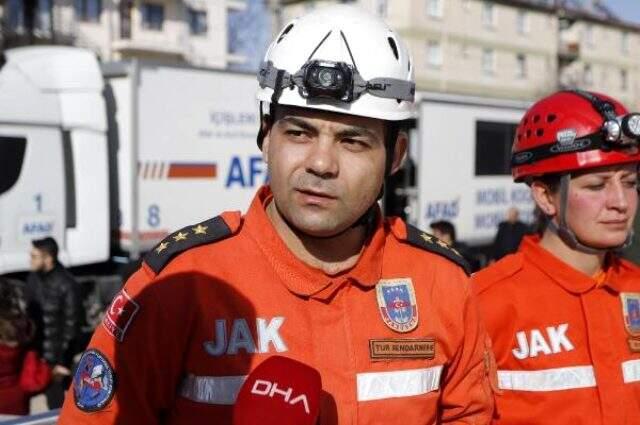 Nüsra bebek ve annesini kurtaran JAK ekipleri, o anları gözyaşlarıyla anlattı