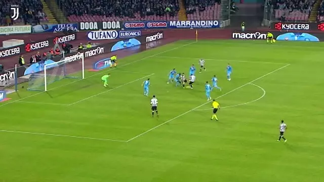Paul Pogba'nın Napoli'ye Muhteşem Golü Paul Pogba'nın Napoli'ye Muhteşem Golü