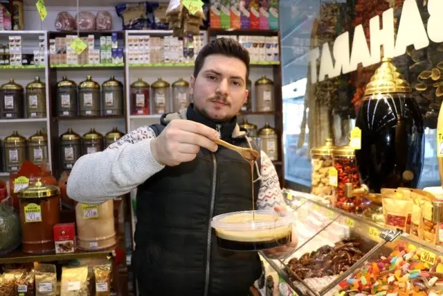 Sivas'ın ayazına pekmezli çözüm
