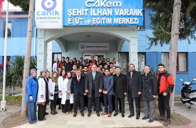 Başkan Sandıkçı: 'Geleceğimiz siz gençlere emanet' Başkan Sandıkçı: 'Geleceğimiz siz gençlere emanet'