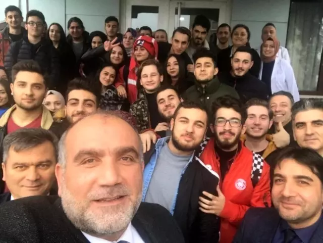 Başkan Sandıkçı: 'Geleceğimiz siz gençlere emanet' Başkan Sandıkçı: 'Geleceğimiz siz gençlere emanet'